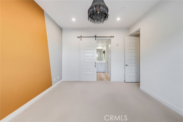 Building Photo - 1102 S Urbana St