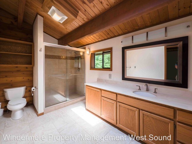 Building Photo - 5209 NE Forest Glade Ln