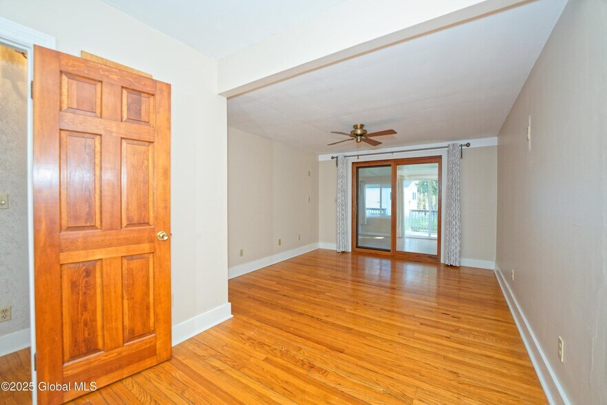 Master Bedroom 1 - 2550 Troy Schenectady Rd
