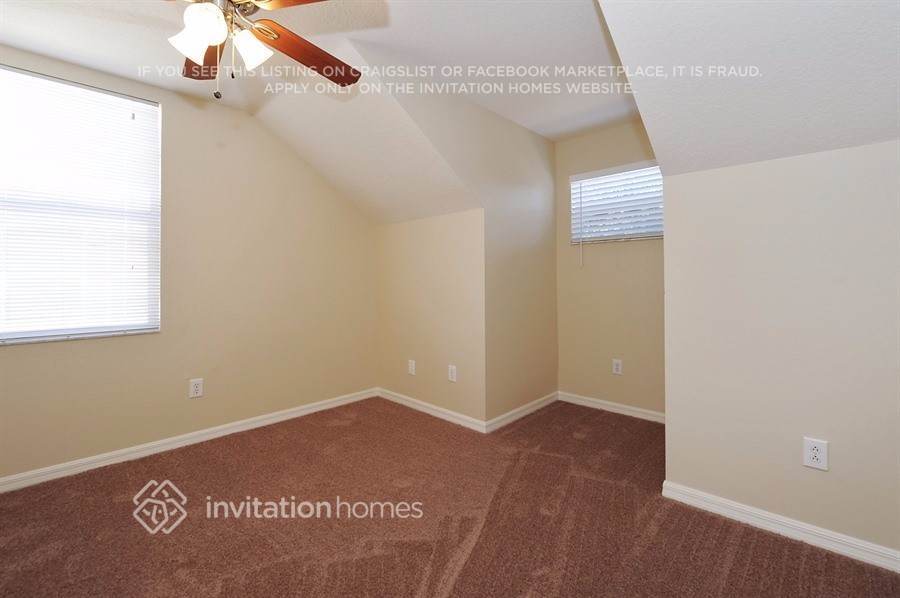 Building Photo - 6144 Skylarkcrest Dr