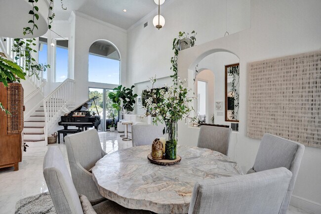 Building Photo - 11515 NW 75th Manor