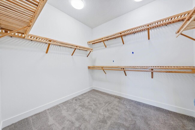 Building Photo - 5264 Beckman Ter