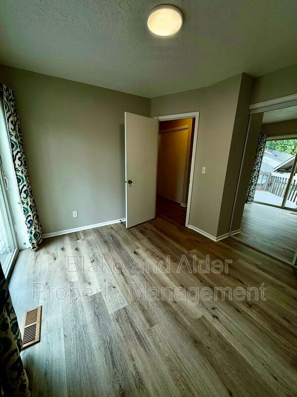 Building Photo - 1331 Westbrook Dr NW