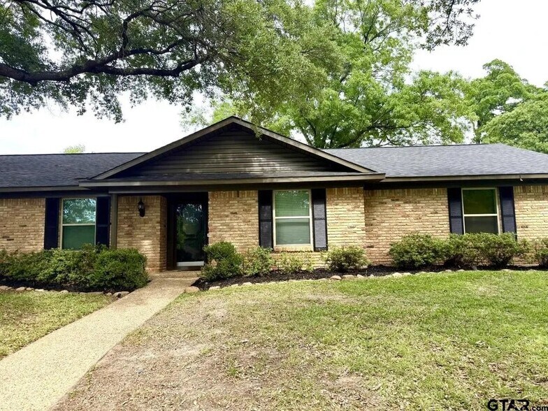 Building Photo - 3424 Glendale Dr
