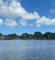 Building Photo - 2738 Carambola Cir S