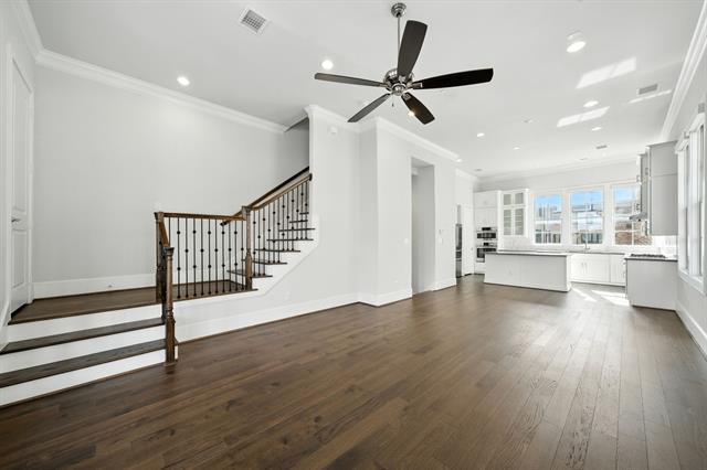 Building Photo - 14989 Oak St