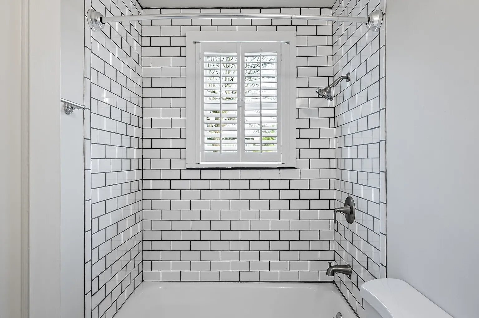 Building Photo - 1215 Emmett Ave