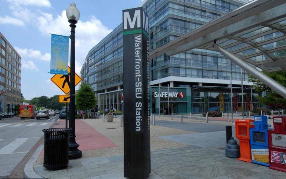 The incredible convenience of Waterfront metro is less than one block away! - 1101 3rd St SW