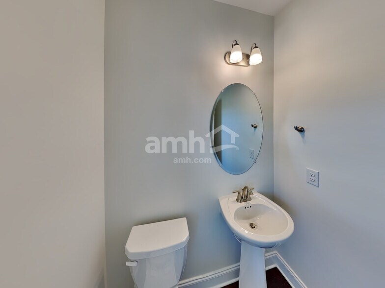 Building Photo - 5932 Hagar Vly Dr