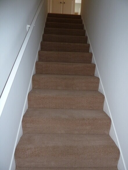 stairs to 2nd floor - 2020 Idaho Ave