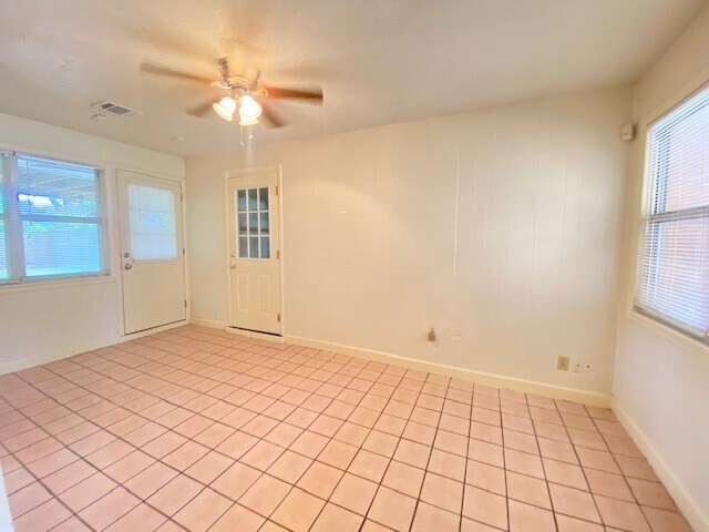 Building Photo - 4013 McDermed Dr