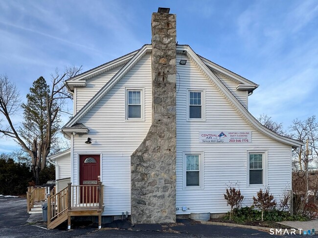 Building Photo - 336 Federal Rd