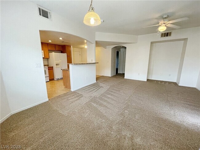 Building Photo - 6160 Rumrill St