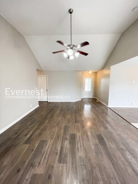 Building Photo - 3800 N Cindy Jo Dr