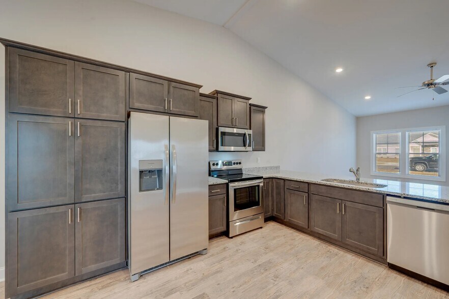 Building Photo - Allen Ridge Townhomes