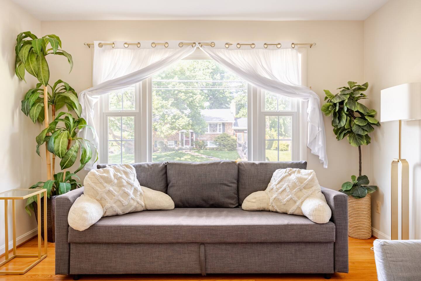 Building Photo - 7527 Fairwood Ln