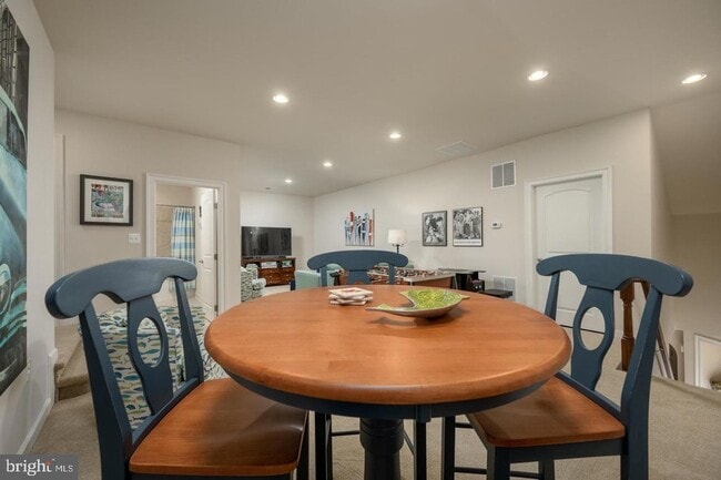 Building Photo - 22480 Grebe Ln