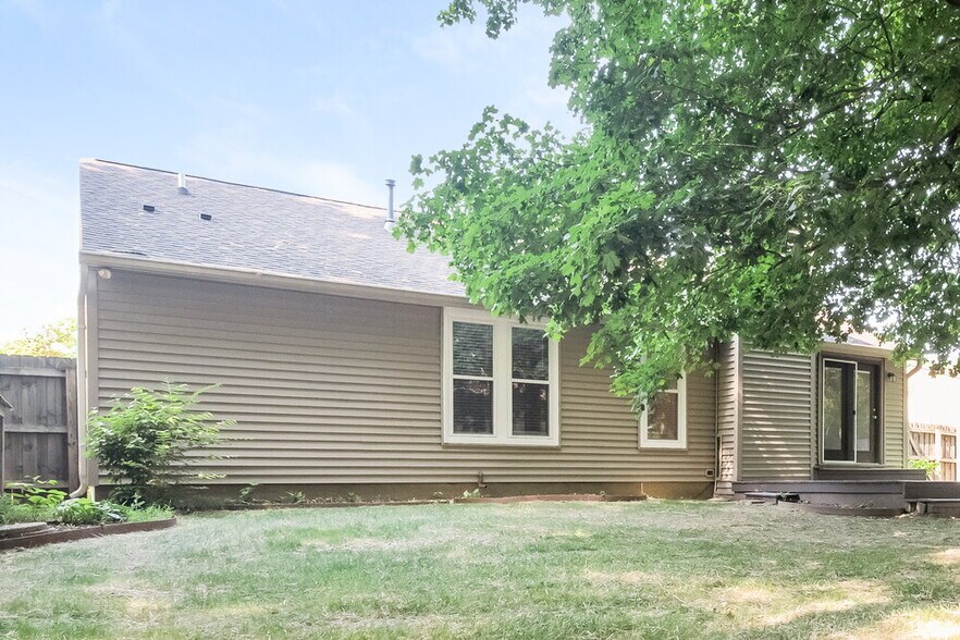 Building Photo - 4419 Deerview Ct