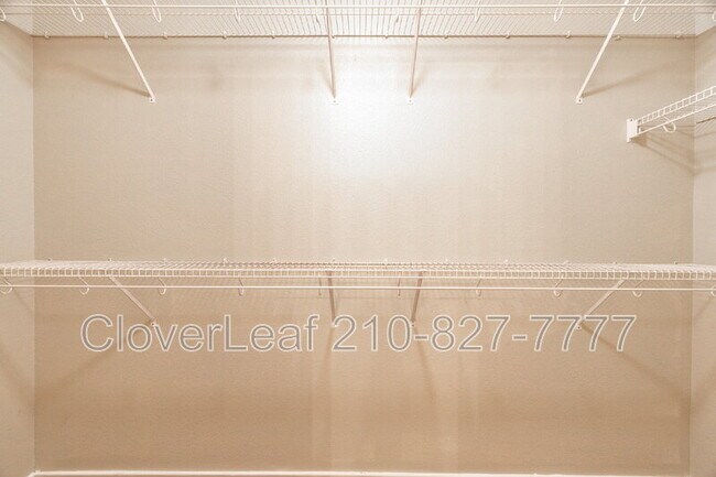 Building Photo - 7121 Lynn Lake Dr