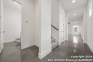 Building Photo - 307 San Salvador Ave