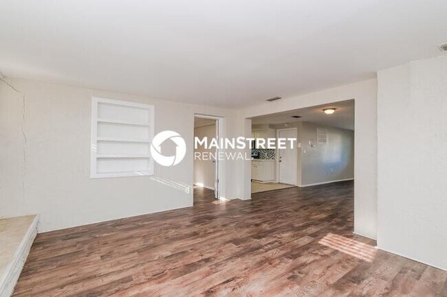 Building Photo - 3 Bedroom Pet-Friendly Home in Holiday, FL with Main Street Renewal