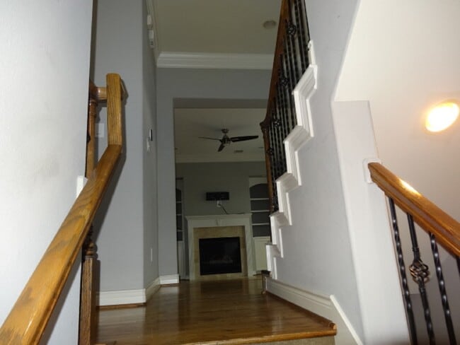 Building Photo - 5724 Kansas St