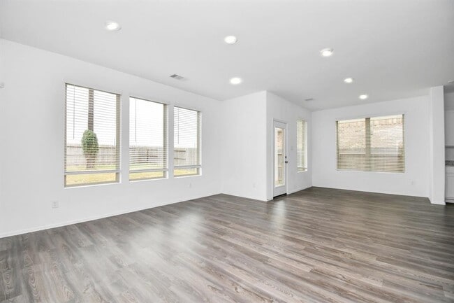 Building Photo - 9011 Brazos Dr