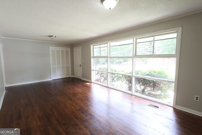 Building Photo - 1465 Irwinton Rd