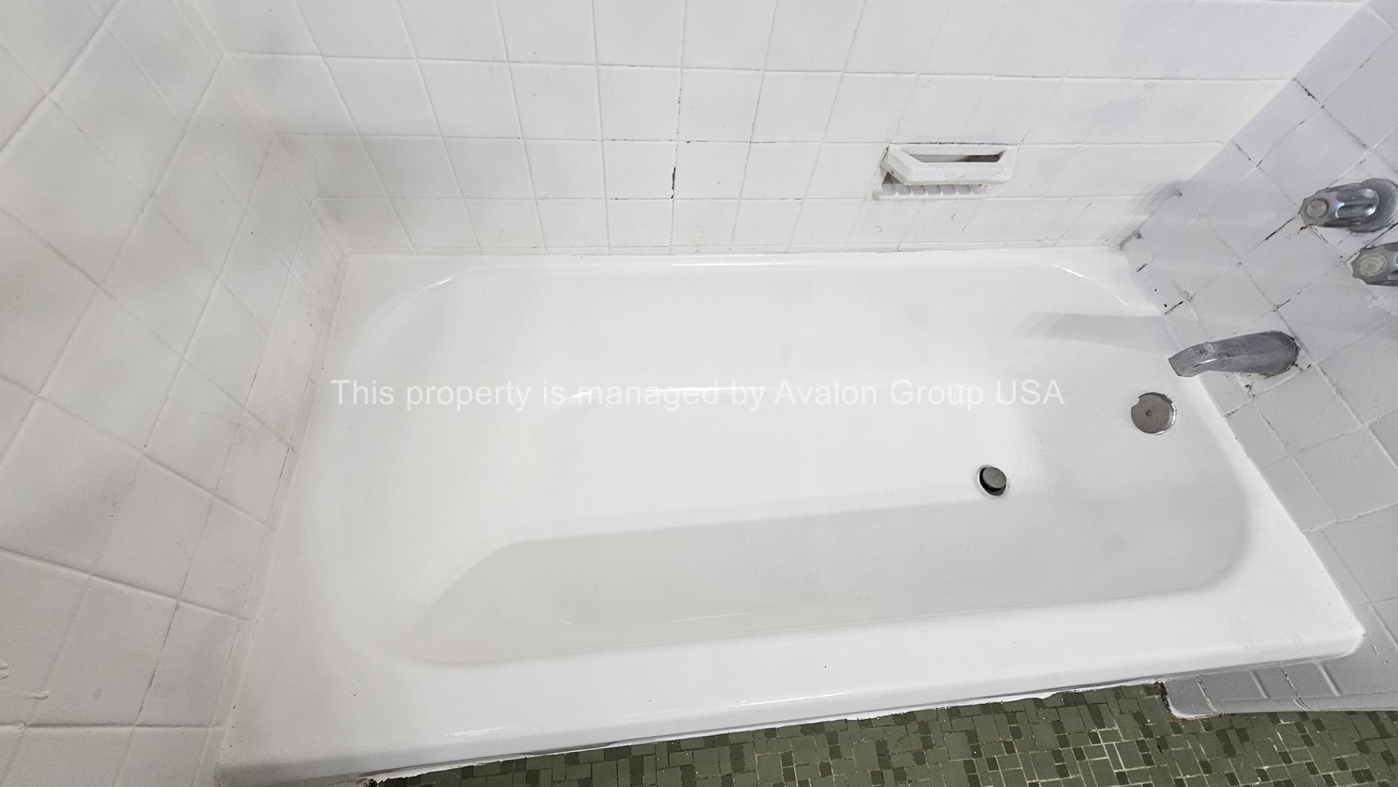 Building Photo - 8052 Hawthorne St