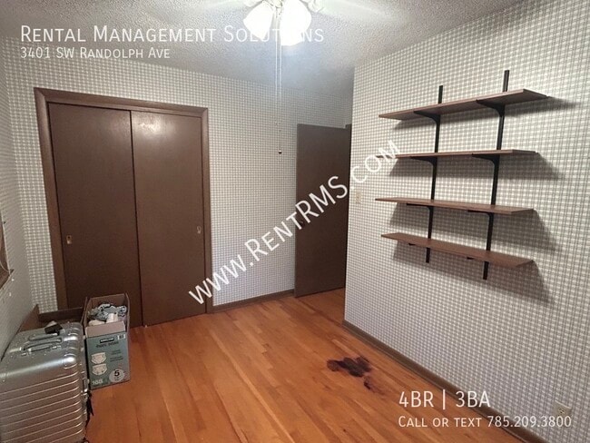 Building Photo - 3401 SW Randolph Ave