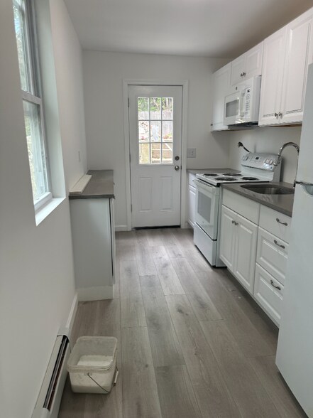 Primary Photo - 11 Fiedler Ave