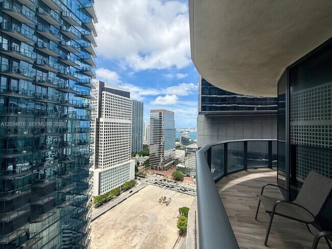 Building Photo - 801 S Miami Ave