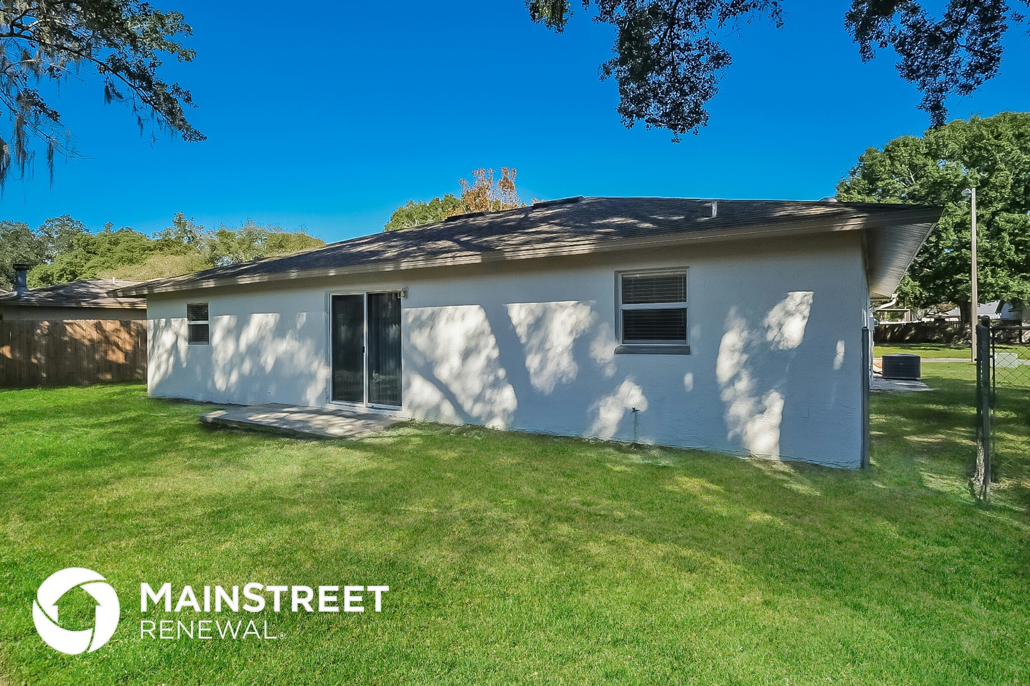 Building Photo - 7900 Lightfoot Dr