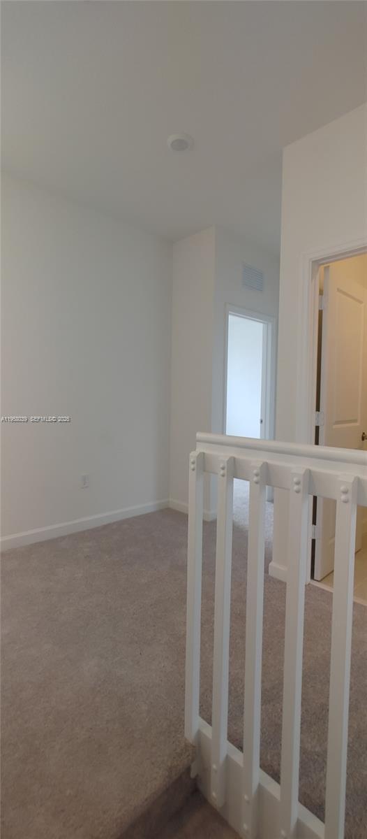 Building Photo - 689 SE 13th St Cir