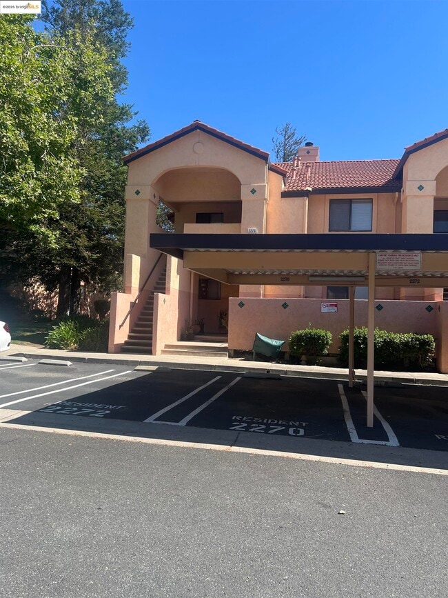 Building Photo - 2270 Renwick Ln