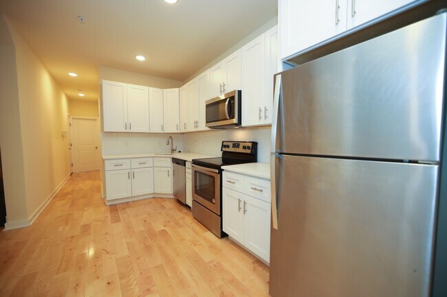 Primary Photo - 1802 N Bouvier St