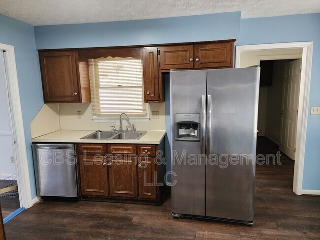 Building Photo - 710 Rodney St