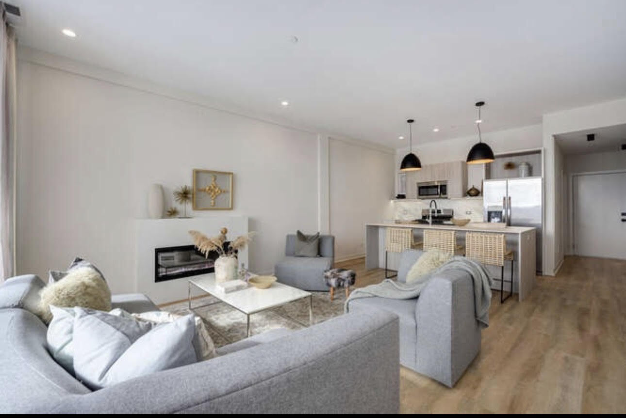 Building Photo - 3207 N Narragansett Ave