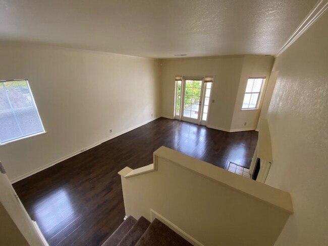 Building Photo - 63 Glen Lake Dr