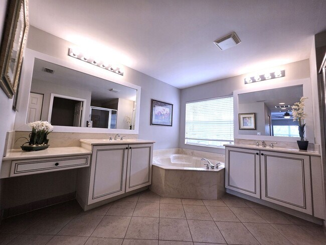 Building Photo - Vero Beach Rentals. Vero Beach Rent, LLC and Property Management Company