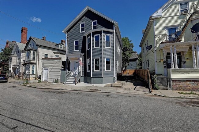 Building Photo - 79 Wendell St