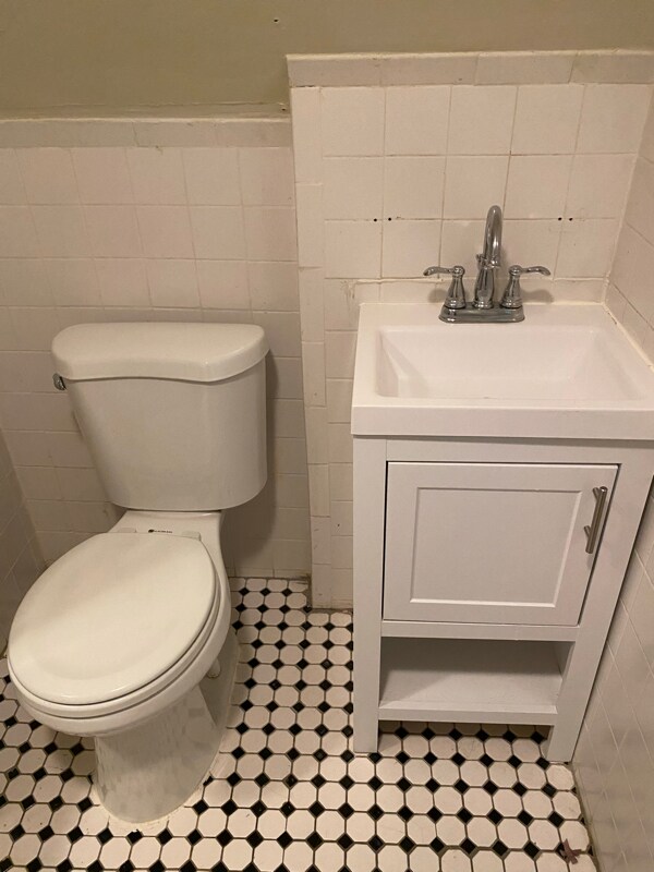 Building Photo - 56 Mozart St