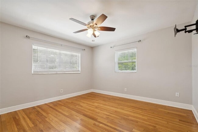 Building Photo - 4508 S Lois Ave