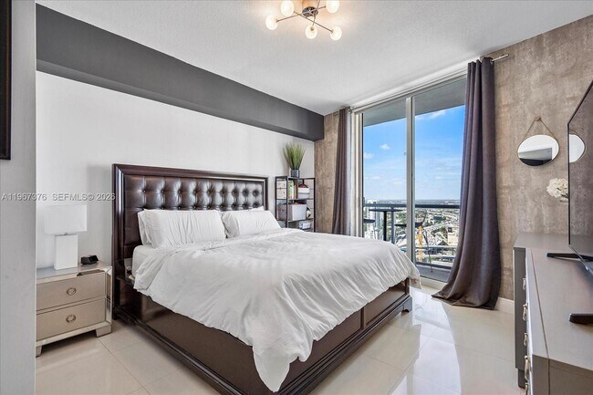 Building Photo - 185 SW 7th St