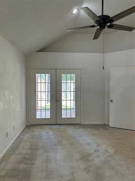 Building Photo - 30443 Arborg Dr