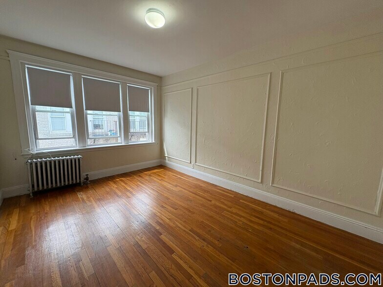 Building Photo - 1687 Commonwealth Ave