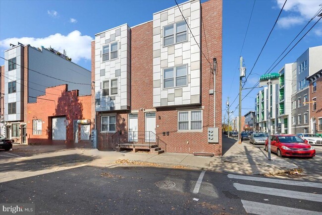 Primary Photo - 1322 N 15th St