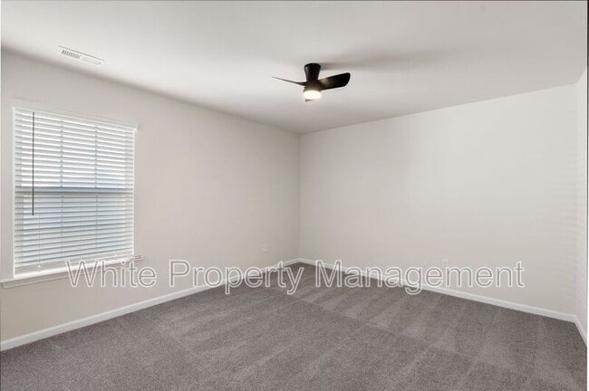Building Photo - 2039 Morning Gold Dr