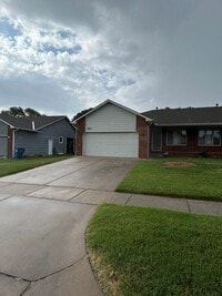 Building Photo - 10601 W Douglas Ave
