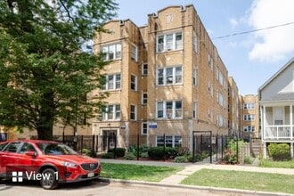 Building Photo - 1918 N Drake Ave